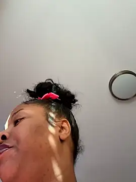 Snapshot of dreamthegoddess chatting on January 14, 2026, 11:08 pm dreamthegoddess online show from January 14, 2026, 11:08 pm