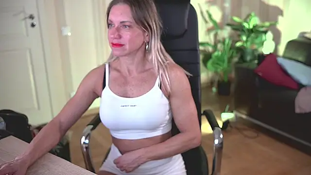 Violet Adler online show from March 10, 2025, 3:01 am