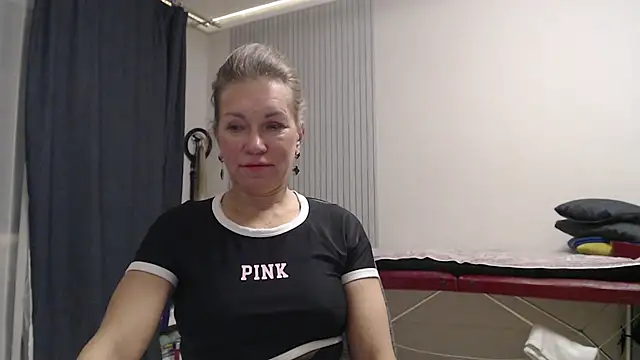 Violet Adler online show from January 11, 2026, 10:38 pm