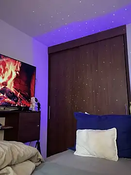 santiago 01 online show from March 14, 2025, 1:13 pm