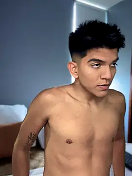 santiago 01 online show from September 12, 2025, 7:57 pm