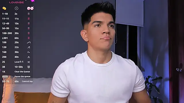 santiago 01 online show from September 12, 2025, 12:33 am