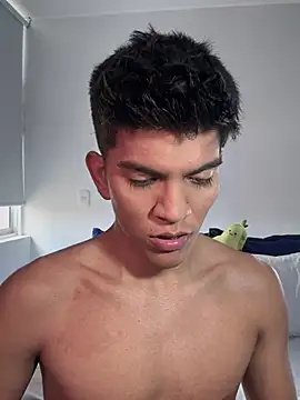 santiago 01 online show from February 19, 2025, 3:27 pm