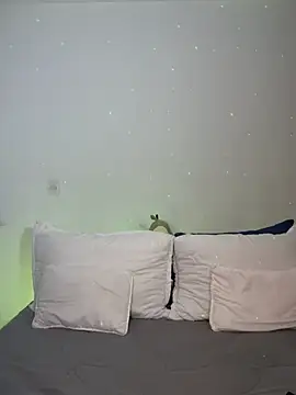 santiago 01 online show from February 23, 2025, 11:14 pm