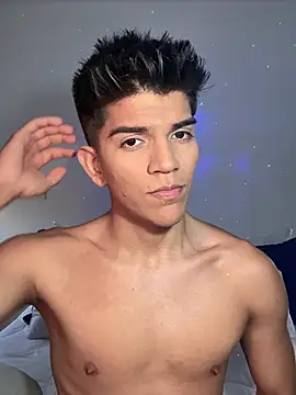 santiago 01 online show from February 18, 2025, 10:36 pm