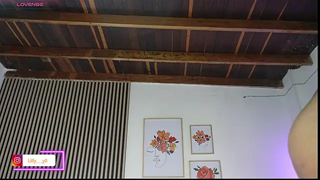 Snapshot of LillyDolls23 chatting on February 17, 2026, 1:08 pm LillyDolls23 online show from February 17, 2026, 1:08 pm