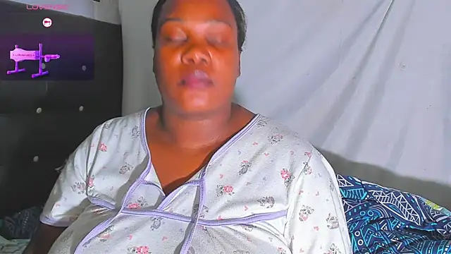 kasandra smith  online show from February 27, 2025, 1:52 am