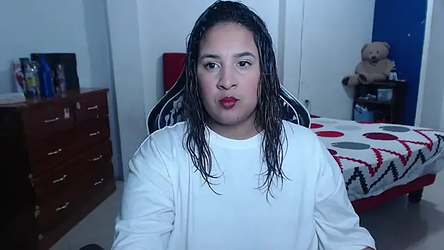 Snapshot of KathyHardcore69 chatting on September 22, 2025, 2:06 am KathyHardcore69 online show from September 22, 2025, 2:06 am