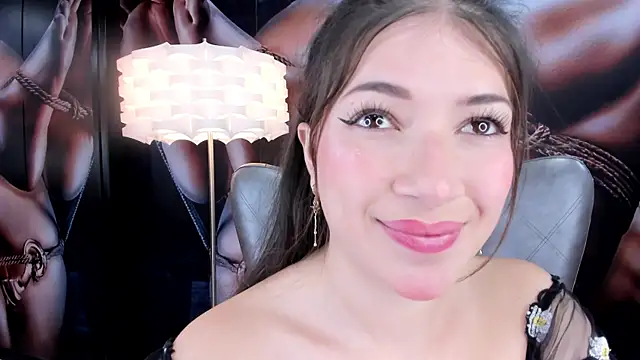 Snapshot of miss__pamela chatting on December 5, 2024, 2:06 pm miss pamela online show from December 5, 2024, 2:06 pm