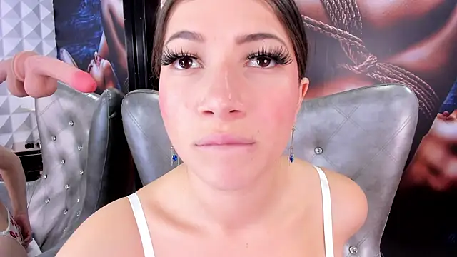 Snapshot of miss__pamela chatting on March 5, 2025, 2:12 pm miss pamela online show from March 5, 2025, 2:12 pm