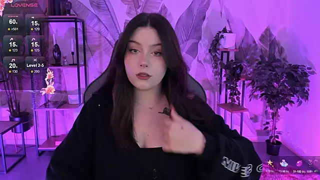 CoralineKeyns online show from October 14, 2025, 3:18 am