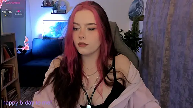 CoralineKeyns online show from May 14, 2026, 5:26 am