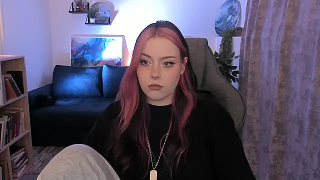 CoralineKeyns online show from May 21, 2026, 7:17 am