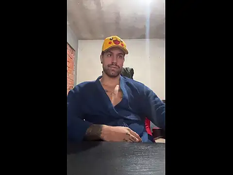 Snapshot of izaque_monteiro_ chatting on May 31, 2026, 9:04 pm izaque monteiro online show from May 31, 2026, 9:04 pm