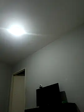 Nicolaskribeiro online show from September 10, 2025, 10:47 am