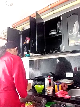 Cameron puppy online show from December 4, 2025, 6:51 pm