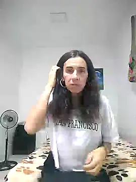 Cameron puppy online show from May 30, 2026, 5:03 am