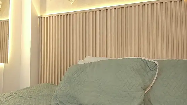 Snapshot of daiana_curly chatting on April 10, 2026, 7:54 pm daiana curly online show from April 10, 2026, 7:54 pm