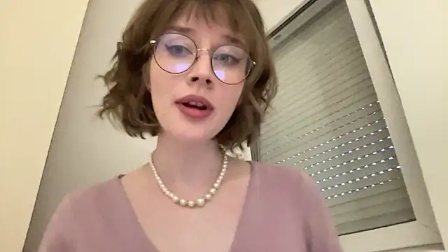 Snapshot of ms_christiana chatting on April 30, 2026, 5:42 pm ms christiana online show from April 30, 2026, 5:42 pm