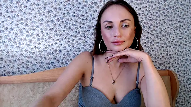 Snapshot of Tinadream20 chatting on June 27, 2026, 7:47 am Tinadream20 online show from June 27, 2026, 7:47 am