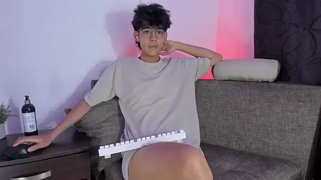 Alan26  online show from March 15, 2025, 9:16 pm