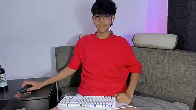 Alan26  online show from March 12, 2025, 8:52 pm