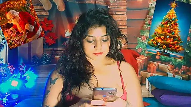 RoyalIndianCreamPuff online show from December 20, 2024, 6:56 pm