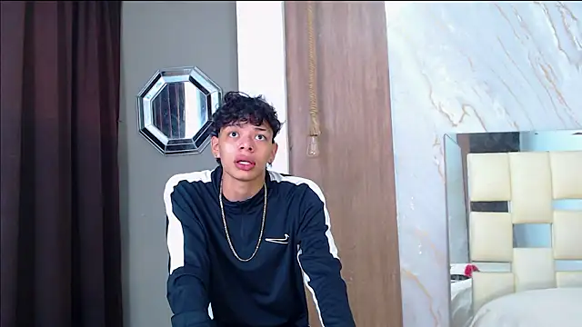 Snapshot of Harry_jhonsson chatting on January 31, 2026, 9:57 pm Harry jhonsson online show from January 31, 2026, 9:57 pm