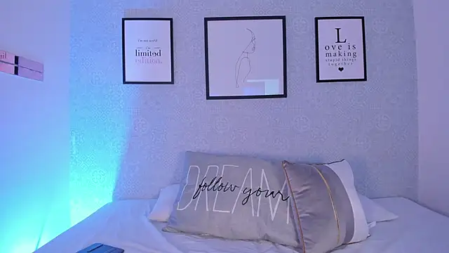 Natasha harper online show from March 12, 2026, 11:58 am