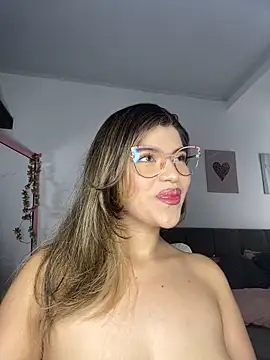 Snapshot of IamCloe chatting on December 20, 2024, 7:50 pm IamCloe online show from December 20, 2024, 7:50 pm