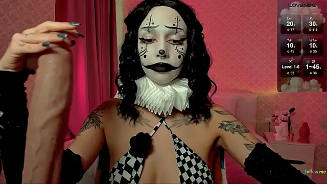 LeylaNoiry online show from September 23, 2025, 3:08 pm