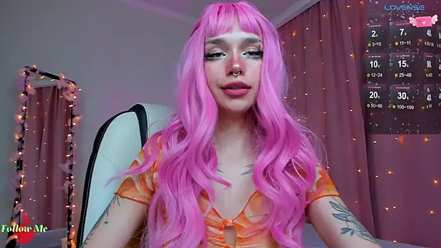 LeylaNoiry online show from March 17, 2025, 9:13 pm