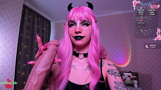 LeylaNoiry online show from March 12, 2025, 3:18 pm