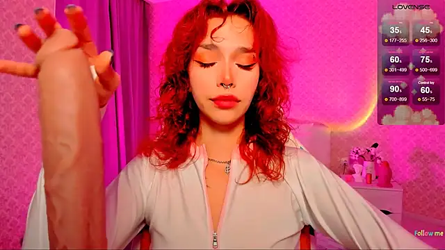 LeylaNoiry online show from September 14, 2025, 3:12 pm