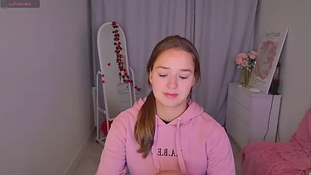 LovelyJessie online show from February 28, 2026, 1:44 pm