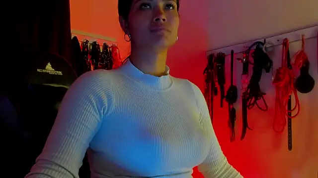 scarlet-kennedy98 online show from November 27, 2025, 8:31 pm