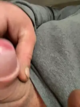 Snapshot of vanho29 chatting on April 11, 2026, 1:37 pm vanho29 online show from April 11, 2026, 1:37 pm