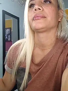 Snapshot of LuCKy_JoK chatting on February 17, 2025, 2:49 pm LuCKy JoK online show from February 17, 2025, 2:49 pm