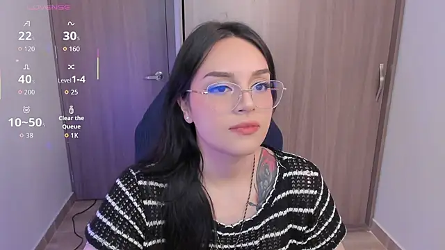 Snapshot of anaveleeez chatting on February 25, 2026, 12:55 am anaveleeez online show from February 25, 2026, 12:55 am