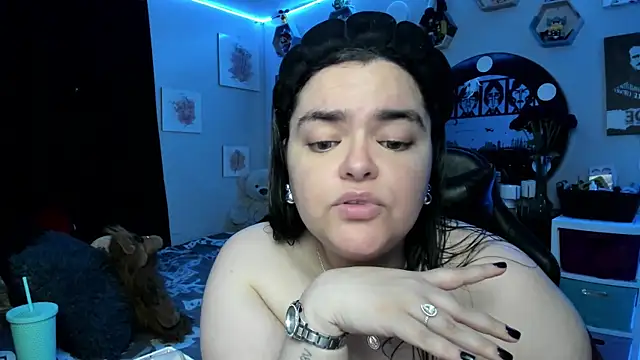 Luise Meyrink online show from October 15, 2025, 2:54 am