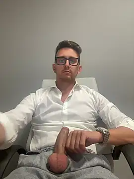 masterboss  online show from July 24, 2026, 11:28 am