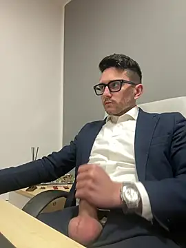 masterboss  online show from March 4, 2026, 1:19 pm