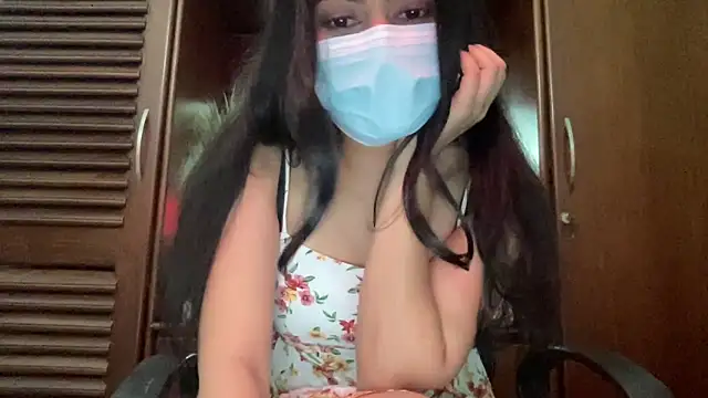 Snapshot of Princess_Lily chatting on December 16, 2025, 2:32 pm Princess Lily online show from December 16, 2025, 2:32 pm