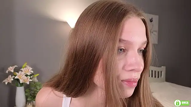 Snapshot of CutieBeauty chatting on December 6, 2024, 12:22 pm CutieBeauty online show from December 6, 2024, 12:22 pm
