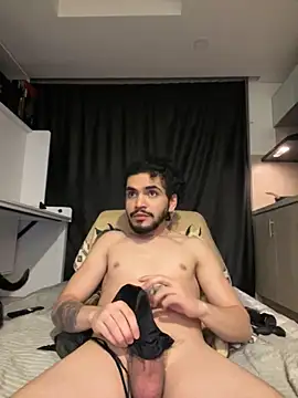 Snapshot of aangie__uwu chatting on November 21, 2025, 4:11 am aangie uwu online show from November 21, 2025, 4:11 am