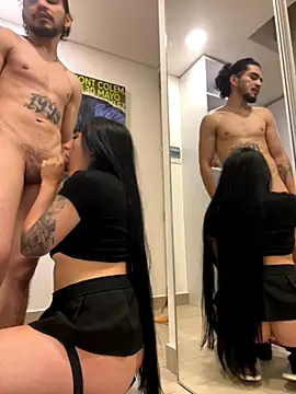 Snapshot of aangie__uwu chatting on November 6, 2025, 2:04 am aangie uwu online show from November 6, 2025, 2:04 am