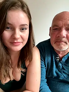 MaribelRiver online show from December 2, 2025, 12:51 pm