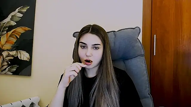 Lili magic online show from March 7, 2025, 4:00 pm