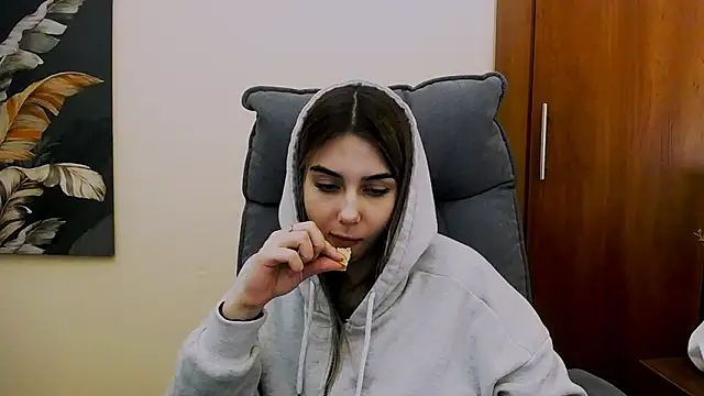 Lili magic online show from February 11, 2025, 3:29 pm