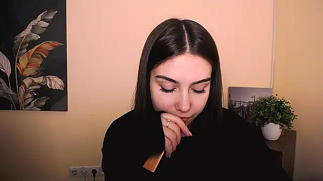 Lili magic online show from September 21, 2025, 12:21 pm